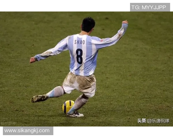 肩膀宽的足球明星盘点他们在场上的表现与魅力解析